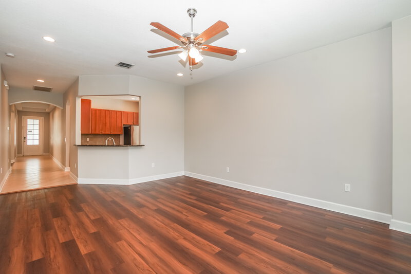 3,015/Mo, 8431 Lagerfeld Dr Land O' Lakes, FL 34637 Living Room View 3