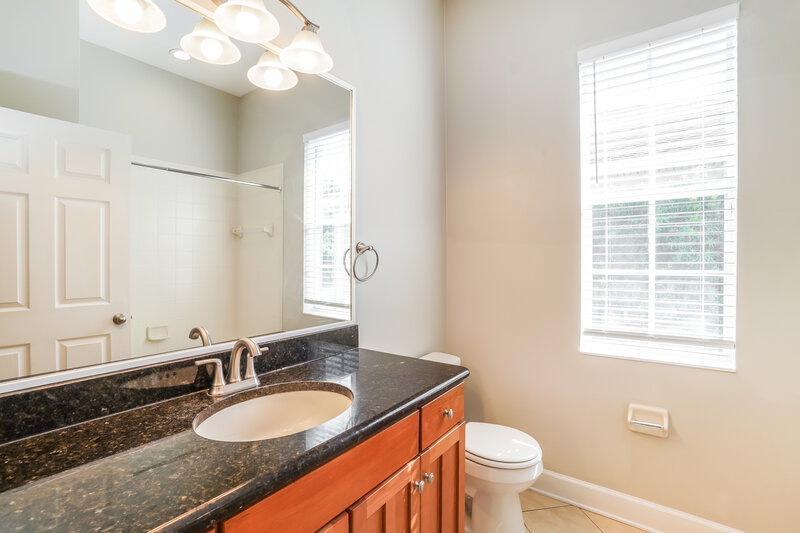 3,015/Mo, 8431 Lagerfeld Dr Land O' Lakes, FL 34637 Bathroom View
