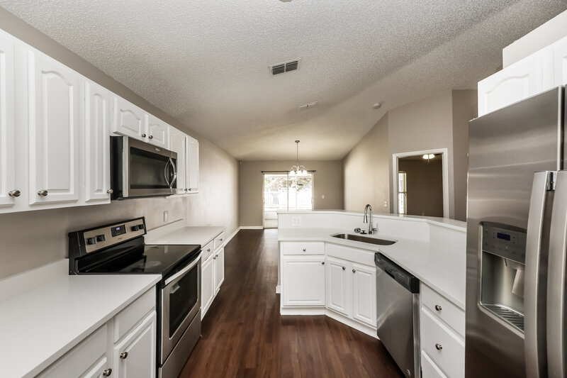 1,930/Mo, 12930 Kings Lake Dr Gibsonton, FL 33534 Misc View 5