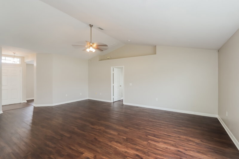 1,950/Mo, 3120 Fort Socrum Village Blvd Lakeland, FL 33810 Living Room View 3