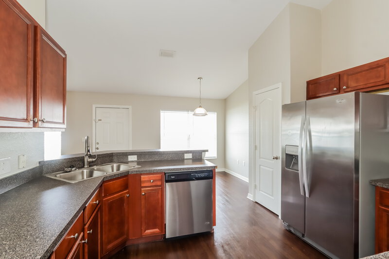 1,950/Mo, 3120 Fort Socrum Village Blvd Lakeland, FL 33810 Kitchen View