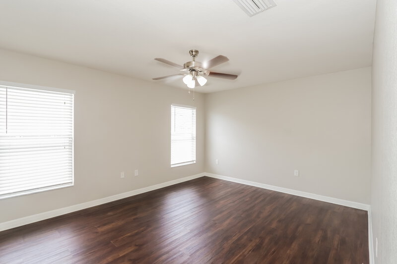 1,950/Mo, 3120 Fort Socrum Village Blvd Lakeland, FL 33810 Main Bedroom View