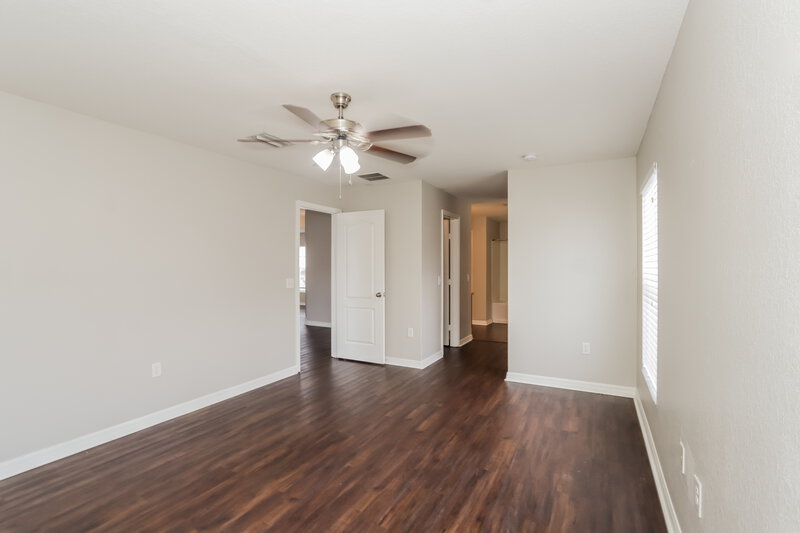 1,950/Mo, 3120 Fort Socrum Village Blvd Lakeland, FL 33810 Main Bedroom View 2