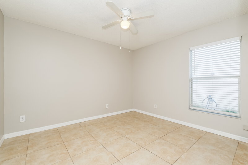 2,035/Mo, 1402 Dew Bloom Rd Valrico, FL 33594 Bedroom View 2