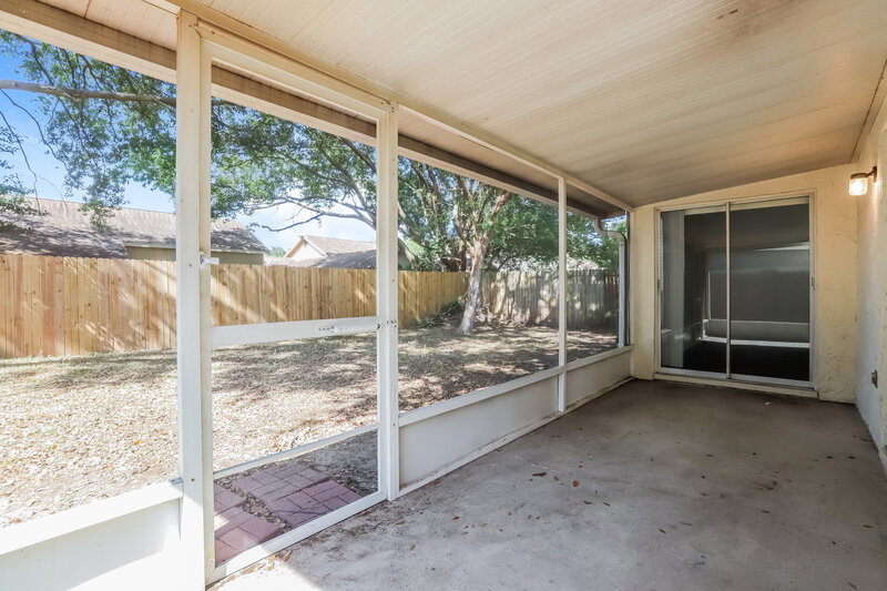 2,245/Mo, 1820 Erin Brooke Dr Valrico, FL 33594 Sun Room View