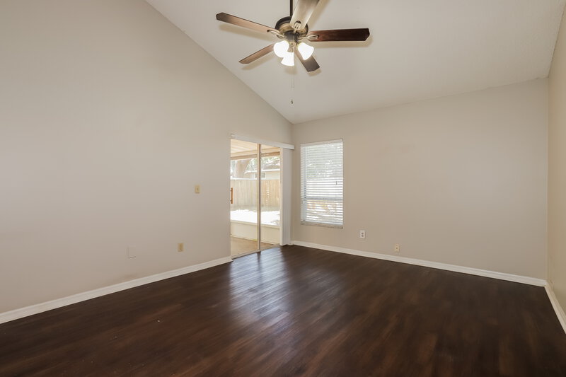 2,245/Mo, 1820 Erin Brooke Dr Valrico, FL 33594 Main Bedroom View