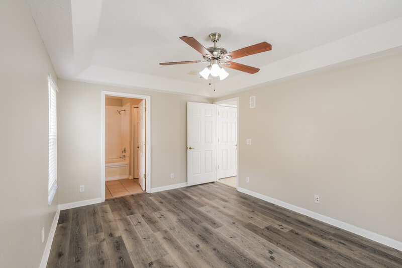 2,155/Mo, 5865 Wrenwater Dr Lithia, FL 33547 Main Bedroom View 2