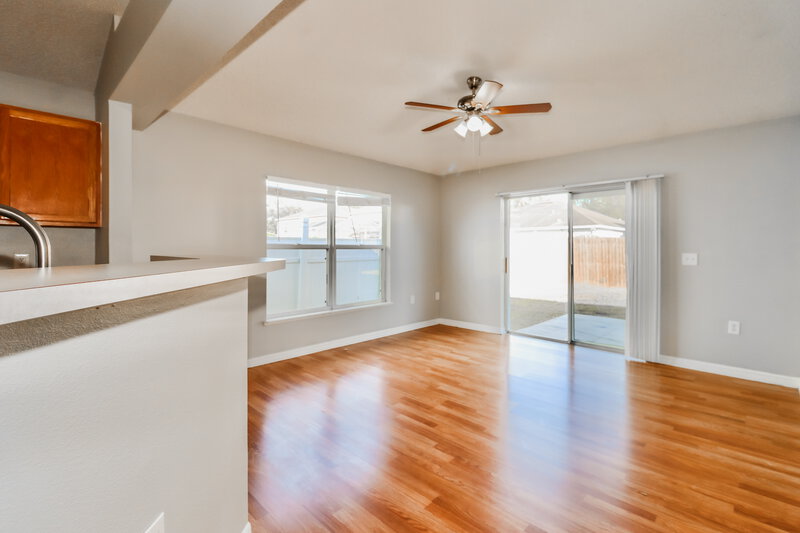 2,240/Mo, 10408 Fly Fishing St Riverview, FL 33569 Breakfast Nook View