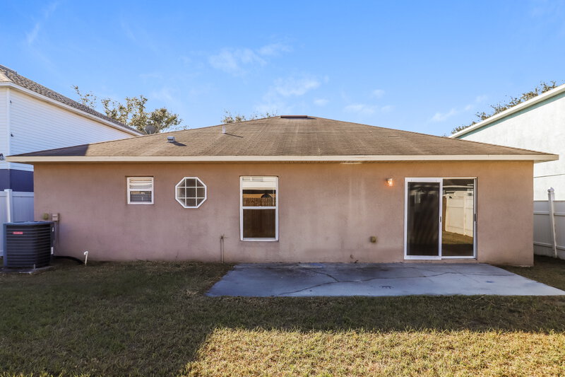 2,240/Mo, 10408 Fly Fishing St Riverview, FL 33569 Rear View