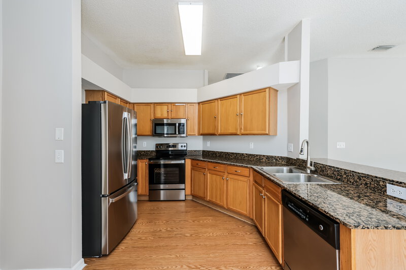 2,980/Mo, 12926 Fieldmoor Ct Riverview, FL 33579 Kitchen View