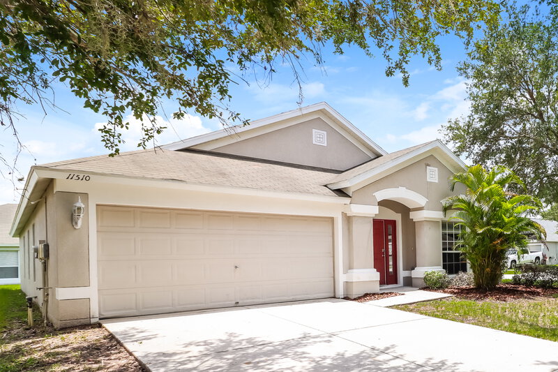 2,140/Mo, 11510 Misty Isle Ln Riverview, FL 33579 Front View