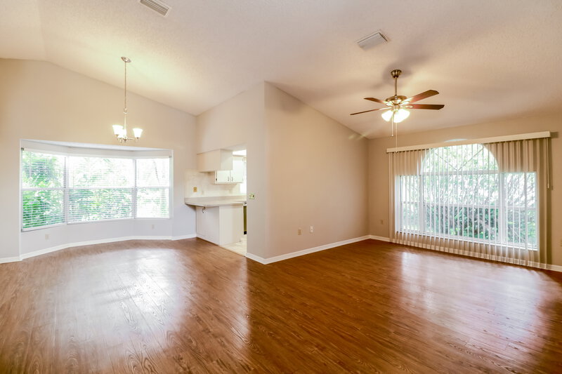 2,040/Mo, 24272 Twin Lake Dr Land O' Lakes, FL 34639 Living Room View