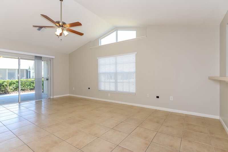2,230/Mo, 6022 Gentle Ben Cir Wesley Chapel, FL 33544 Living Room View