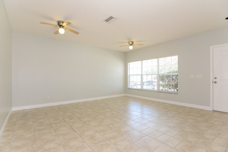 1,570/Mo, 552 Summer Sails Dr Valrico, FL 33594 Living Room View