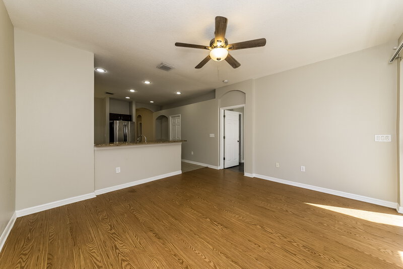 1,955/Mo, 1031 Windton Oak Dr Ruskin, FL 33570 Dining Room View 2