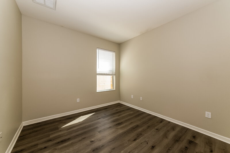 1,955/Mo, 1031 Windton Oak Dr Ruskin, FL 33570 Bedroom View 3