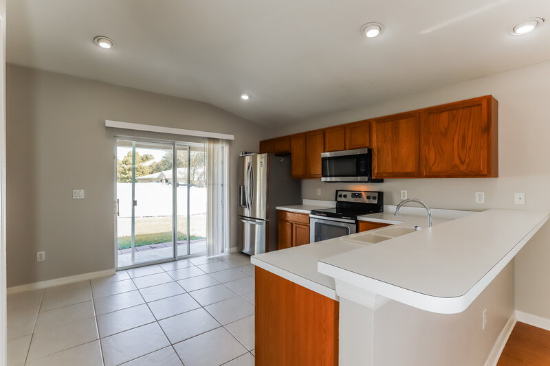 1,835/Mo, 12445 White Bluff Rd Hudson, FL 34669 Kitchen View 3