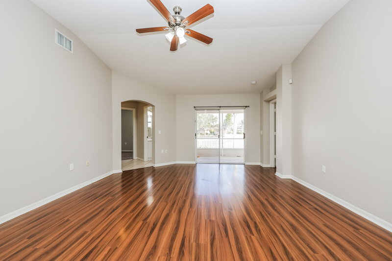 2,400/Mo, 1634 Audubon Trl Lutz, FL 33549 Living Room View