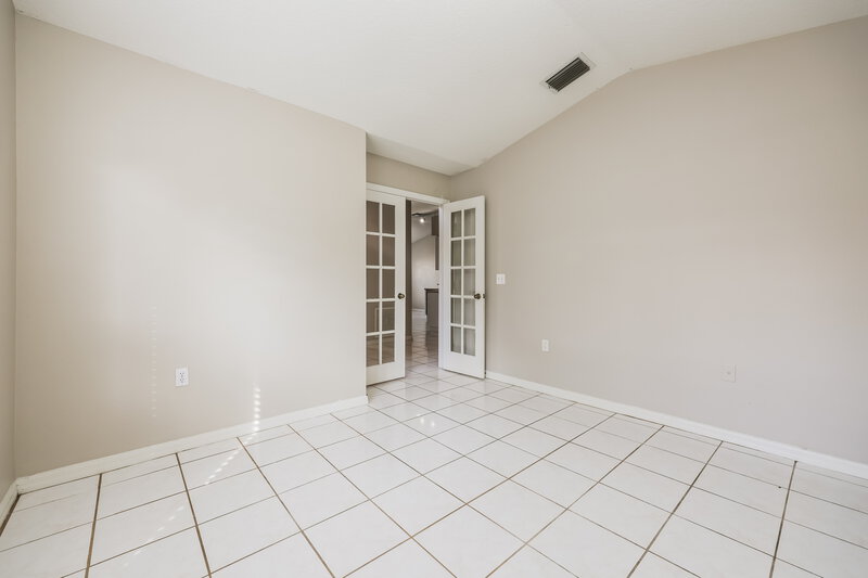 2,400/Mo, 1634 Audubon Trl Lutz, FL 33549 Office View 2