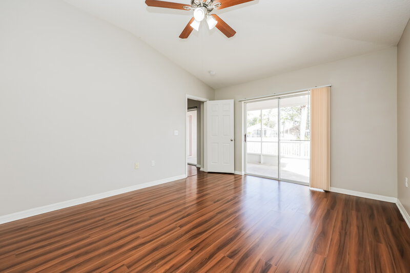 2,400/Mo, 1634 Audubon Trl Lutz, FL 33549 Main Bedroom View 2