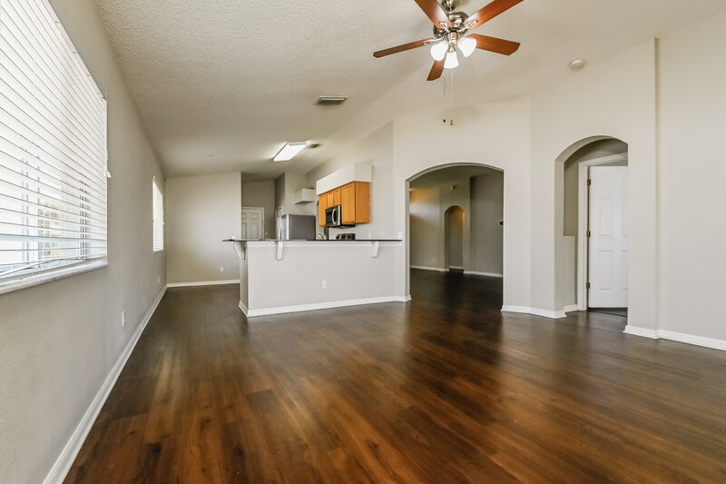 2,155/Mo, 12845 Longcrest Dr Riverview, FL 33579 Living Room View 2