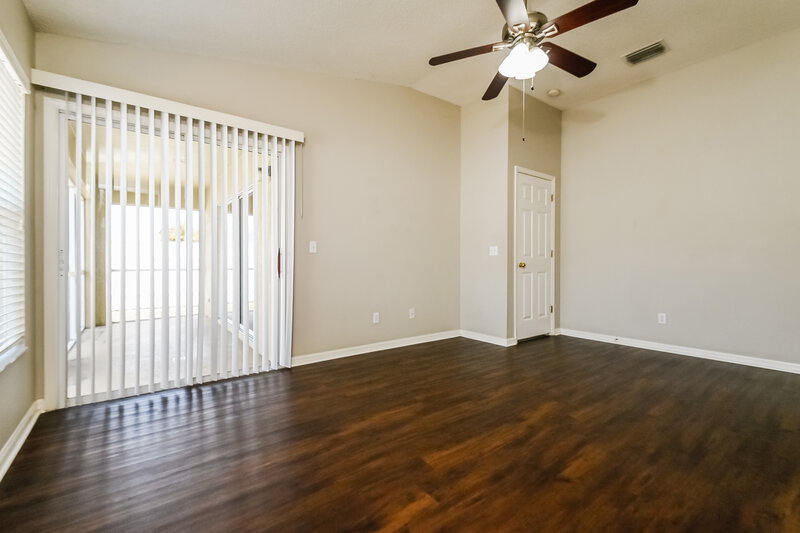 2,155/Mo, 12845 Longcrest Dr Riverview, FL 33579 Dining Room View 2