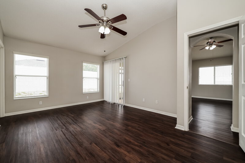 2,165/Mo, 12845 Longcrest Dr Riverview, FL 33579 Main Bedroom View