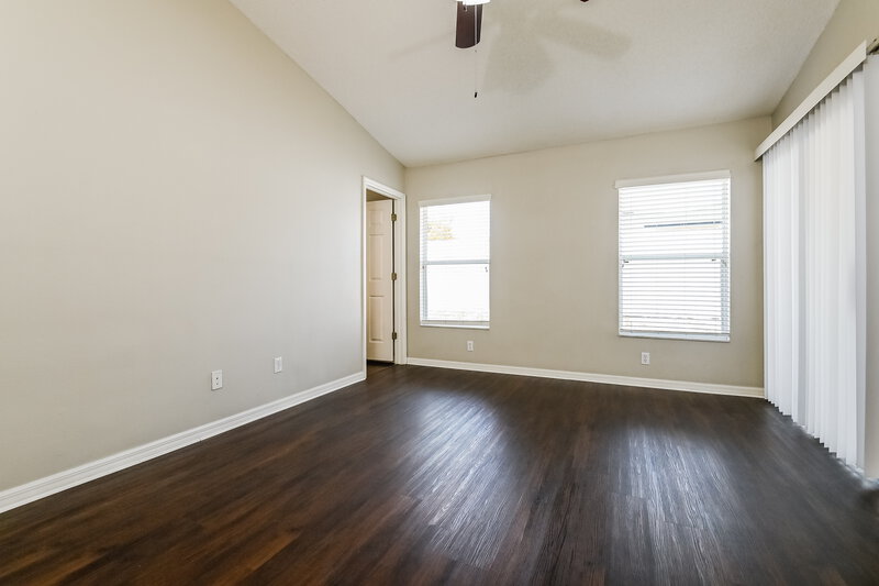 2,155/Mo, 12845 Longcrest Dr Riverview, FL 33579 Main Bedroom View