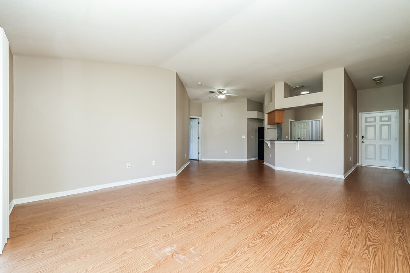 2,045/Mo, 12008 Butler Woods Cir Riverview, FL 33579 Living Room View 2
