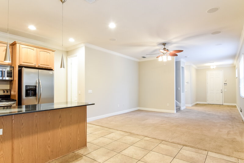 0/Mo, 211 S Westland Ave Unit 1 Tampa, FL 33606 Kitchen View 2