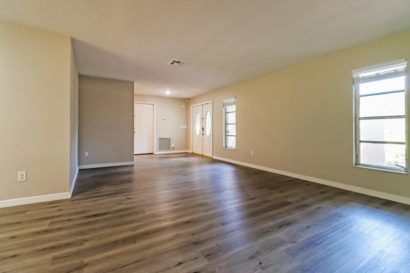 3,810/Mo, 2859 60th Ave S Saint Petersburg, FL 33712 Misc View 3