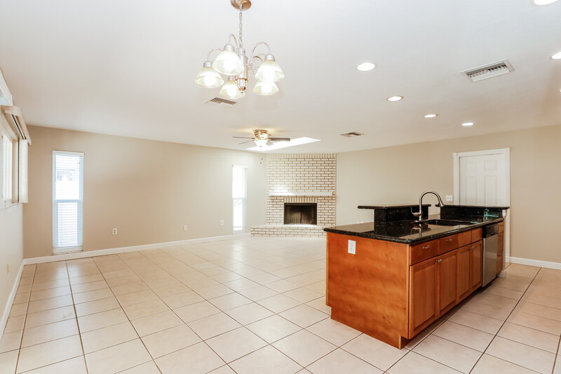 4,690/Mo, 1701 E Orangeside Rd Palm Harbor, FL 34683 Dining Room View 2