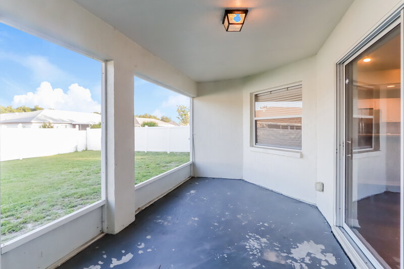 2,115/Mo, 1475 Meadows Pond Dr Bartow, FL 33830 Sun Room View