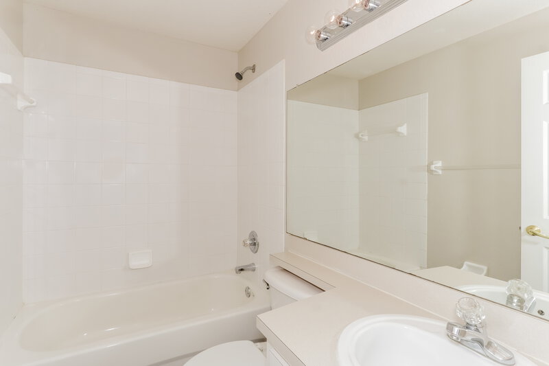 2,115/Mo, 1475 Meadows Pond Dr Bartow, FL 33830 Bathroom View