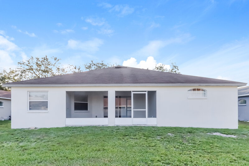 2,115/Mo, 1475 Meadows Pond Dr Bartow, FL 33830 Rear View