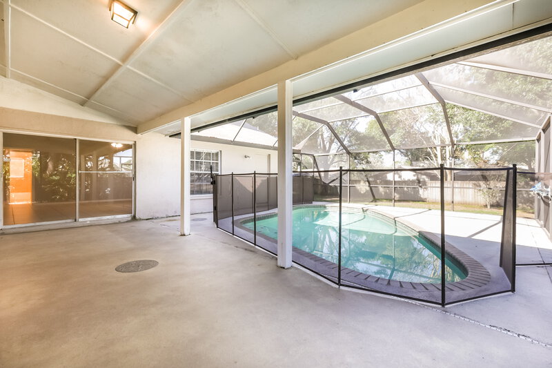 2,570/Mo, 2714 Mock Orange Ct Valrico, FL 33594 Screen Porch View