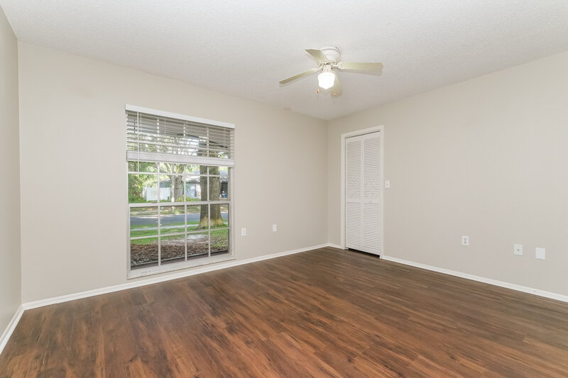 0/Mo, 2431 Grove Ridge Dr Palm Harbor, FL 34683 Bedroom View