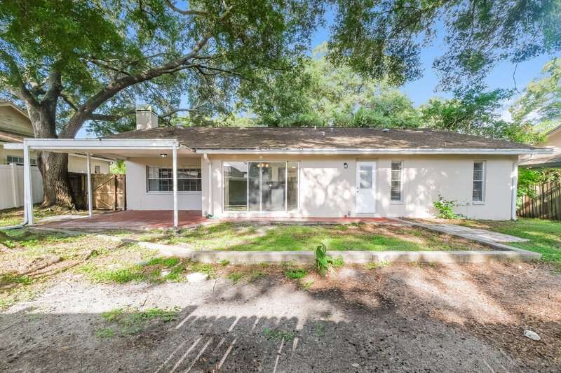 0/Mo, 2431 Grove Ridge Dr Palm Harbor, FL 34683 Rear View