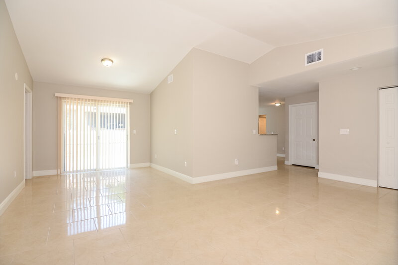 1,950/Mo, 3664 Lake Saint George Dr Palm Harbor, FL 34684 Living Room View