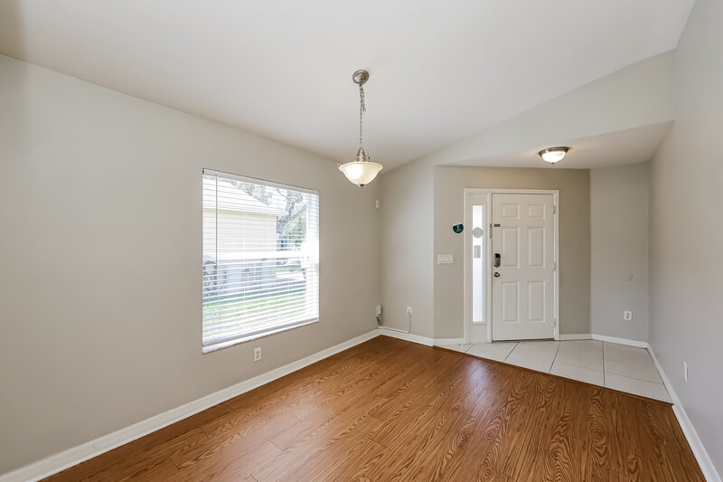 2,035/Mo, 12644 White Bluff Rd Hudson, FL 34669 Sitting Room View