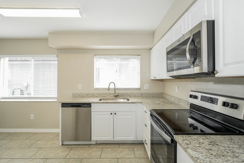 2,050/Mo, 30932 Midtown Ct Wesley Chapel, FL 33545 Kitchen View