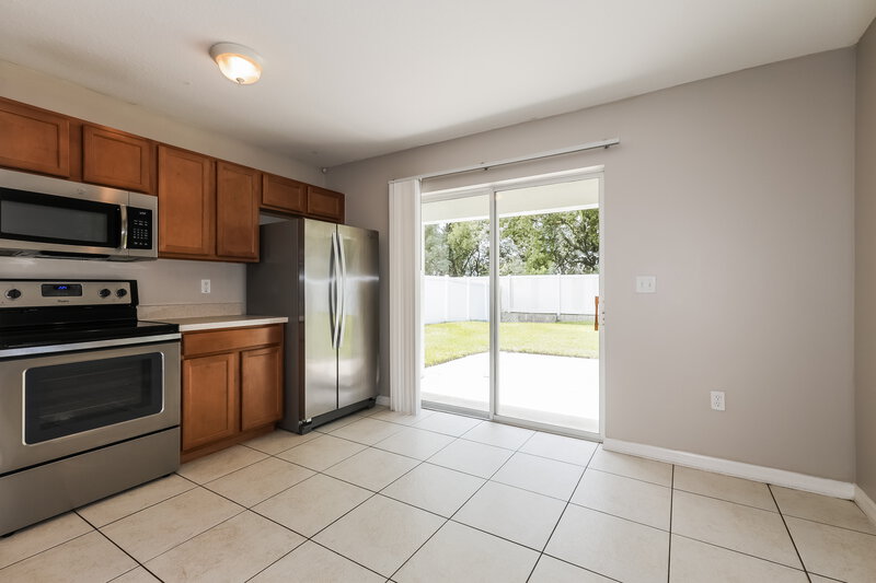 1,865/Mo, 7194 Cedarcrest Blvd Lakeland, FL 33810 Kitchen View