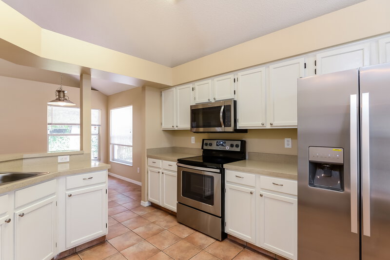 3,430/Mo, 4134 Moreland Dr Valrico, FL 33596 Kitchen View 2