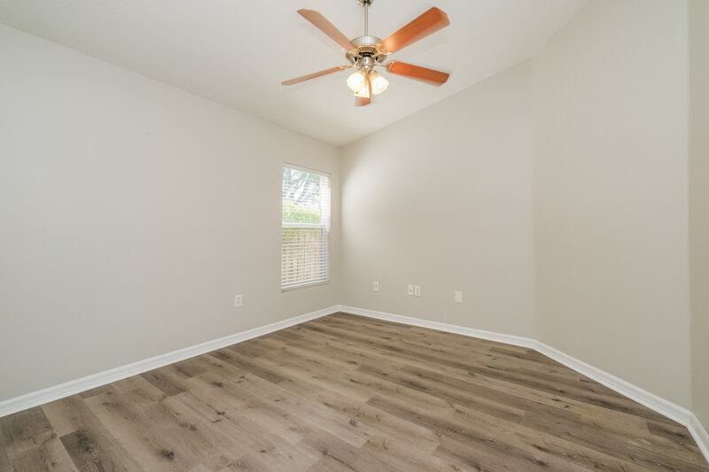 2,015/Mo, 425 Maple Pointe Dr Seffner, FL 33584 Bedroom View 3