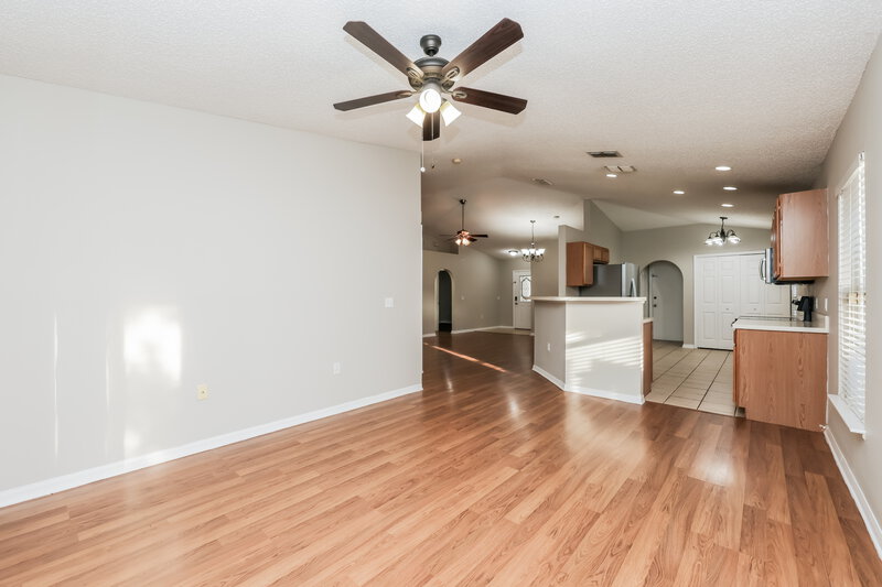 1,930/Mo, 10303 Frog Pond Dr Riverview, FL 33569 Living Room View