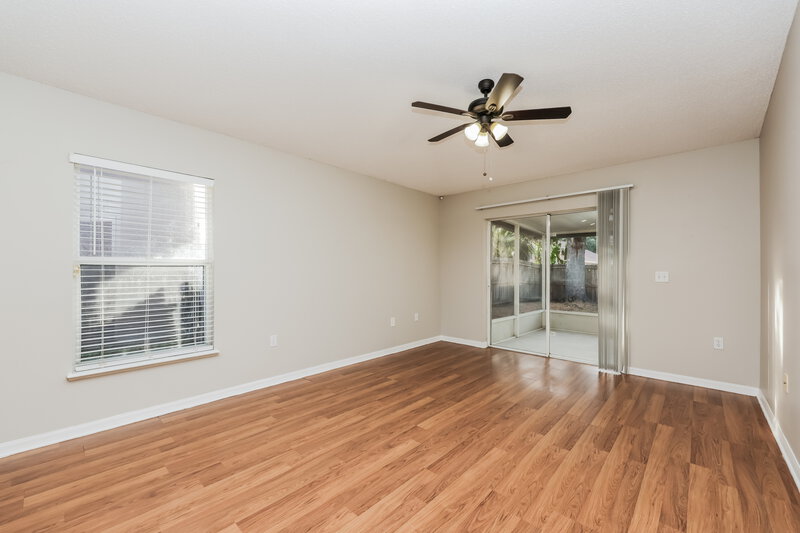 1,930/Mo, 10303 Frog Pond Dr Riverview, FL 33569 Living Room View 2