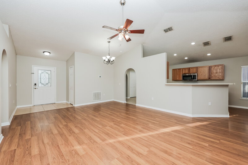 1,930/Mo, 10303 Frog Pond Dr Riverview, FL 33569 Dining Room View