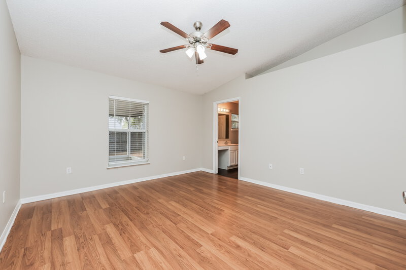 1,930/Mo, 10303 Frog Pond Dr Riverview, FL 33569 Main Bedroom View 2