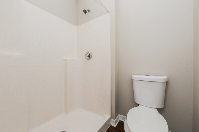 1,930/Mo, 10303 Frog Pond Dr Riverview, FL 33569 Bathroom View