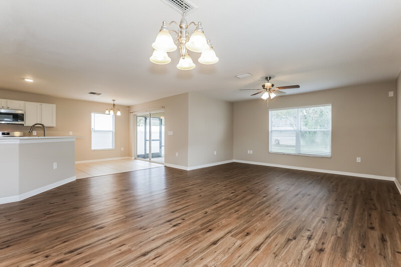 2,170/Mo, 10721 Shady Preserve Dr Riverview, FL 33579 Dining Room View 2